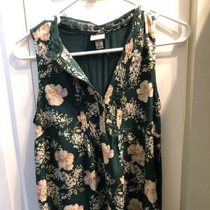 A New Day short sleeve top. Size XS